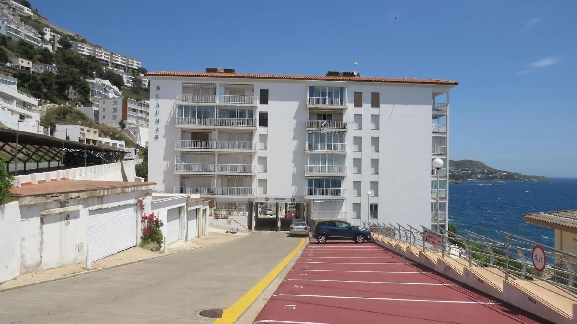 Blaumar Apartment Roses Spain