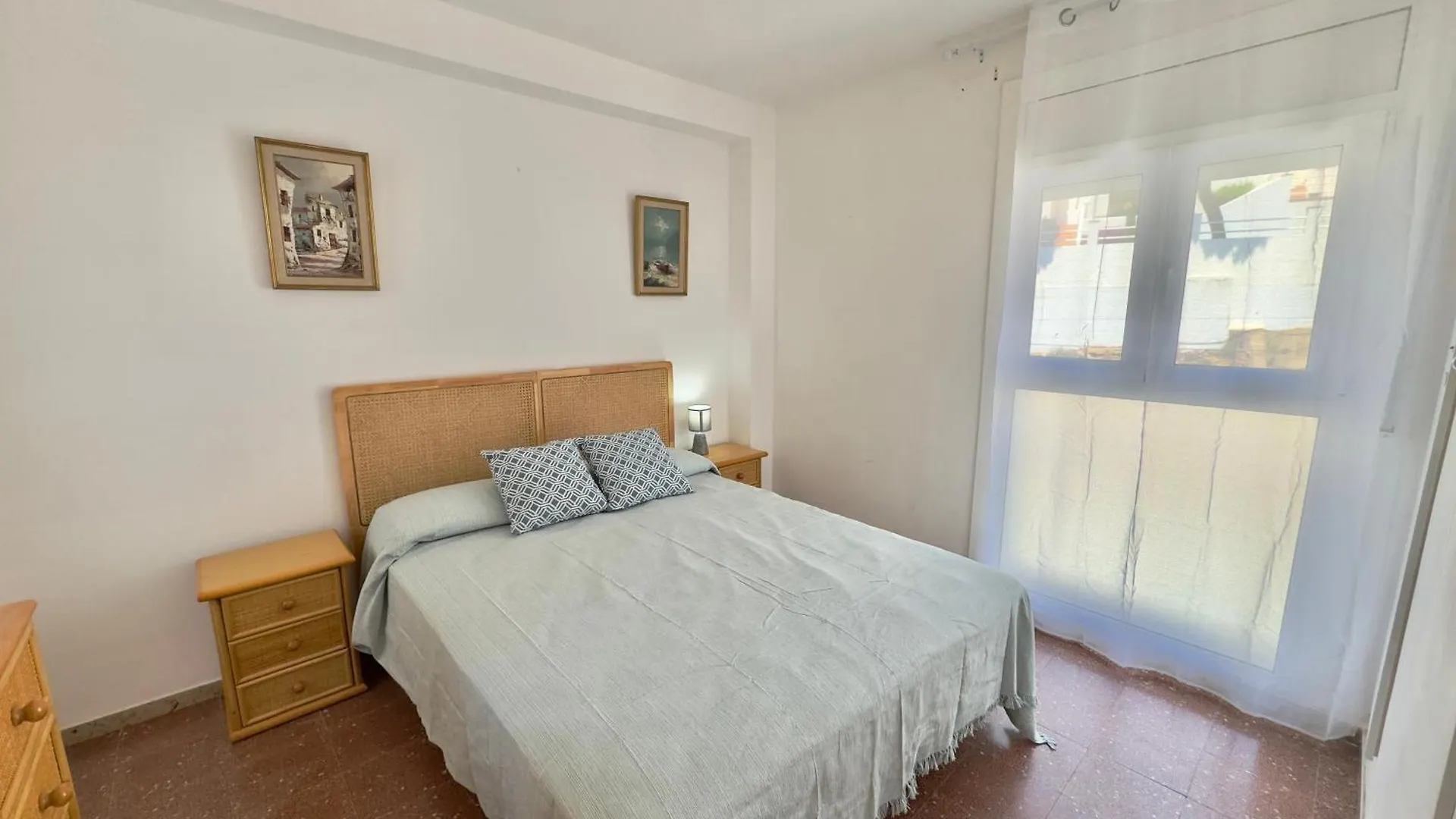 Blaumar Apartment Roses
