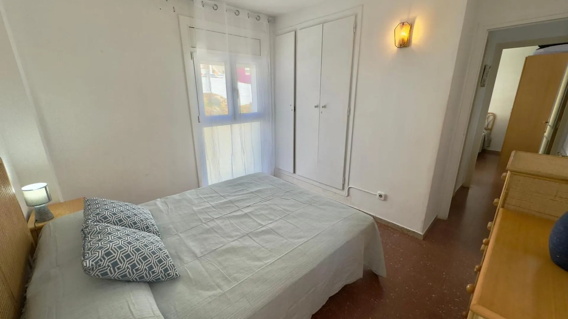 Blaumar Apartment Roses